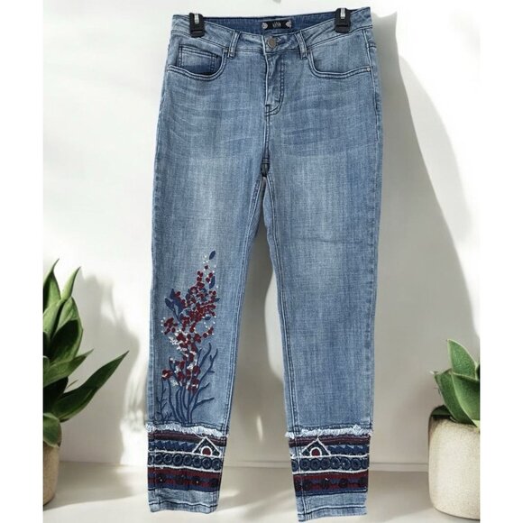 TRU LUXE WOMENS DENIM JEANS SIZE 29/8 Floral Embroidered - Picture 1 of 5